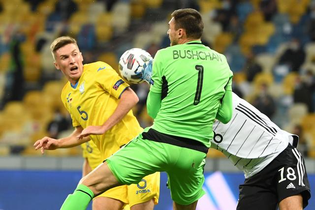 周琦25+22广东险胜福建 张帆17分北控大胜四川