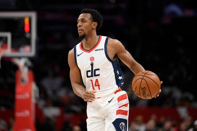 布伦森43分雄鹿不敌尼克斯4连败 猛龙力克奇才